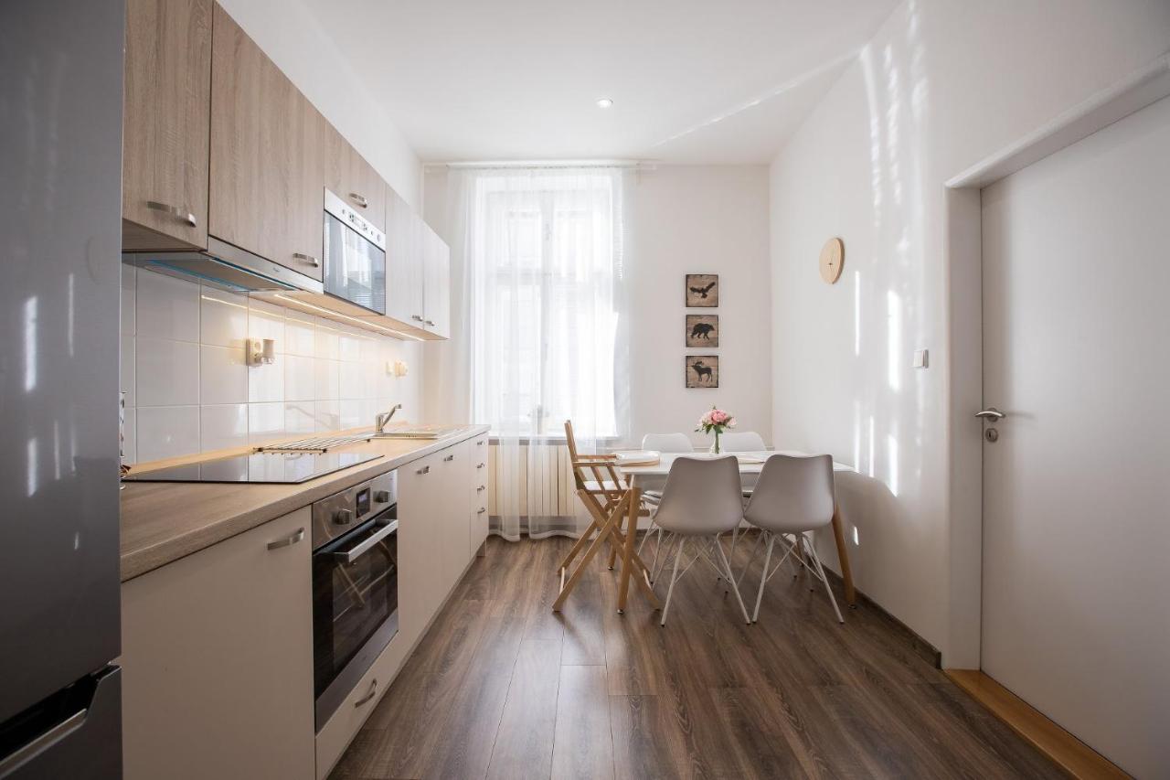Family Apartment Ostrava Extérieur photo