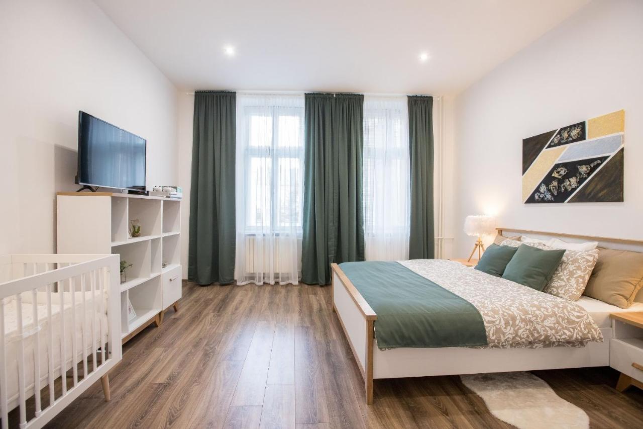 Family Apartment Ostrava Extérieur photo