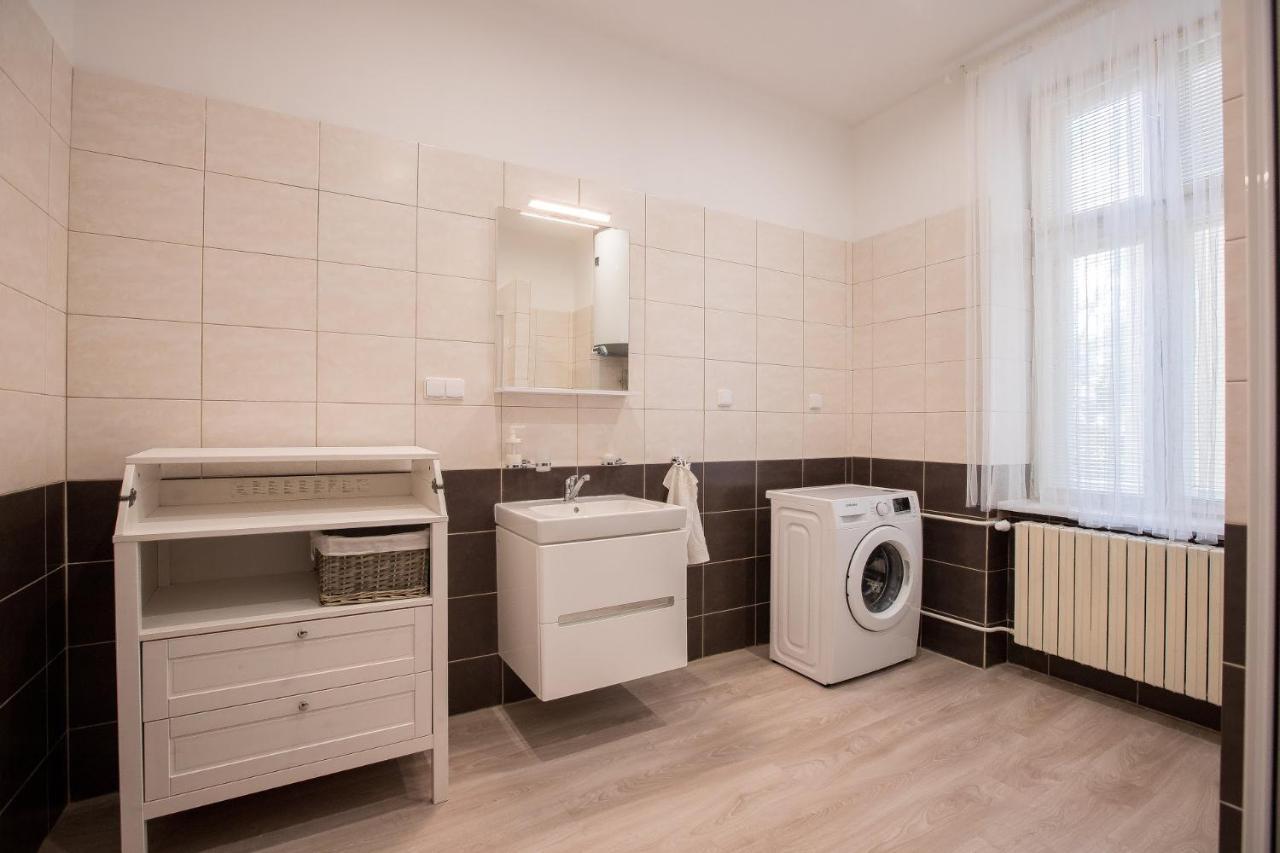 Family Apartment Ostrava Extérieur photo