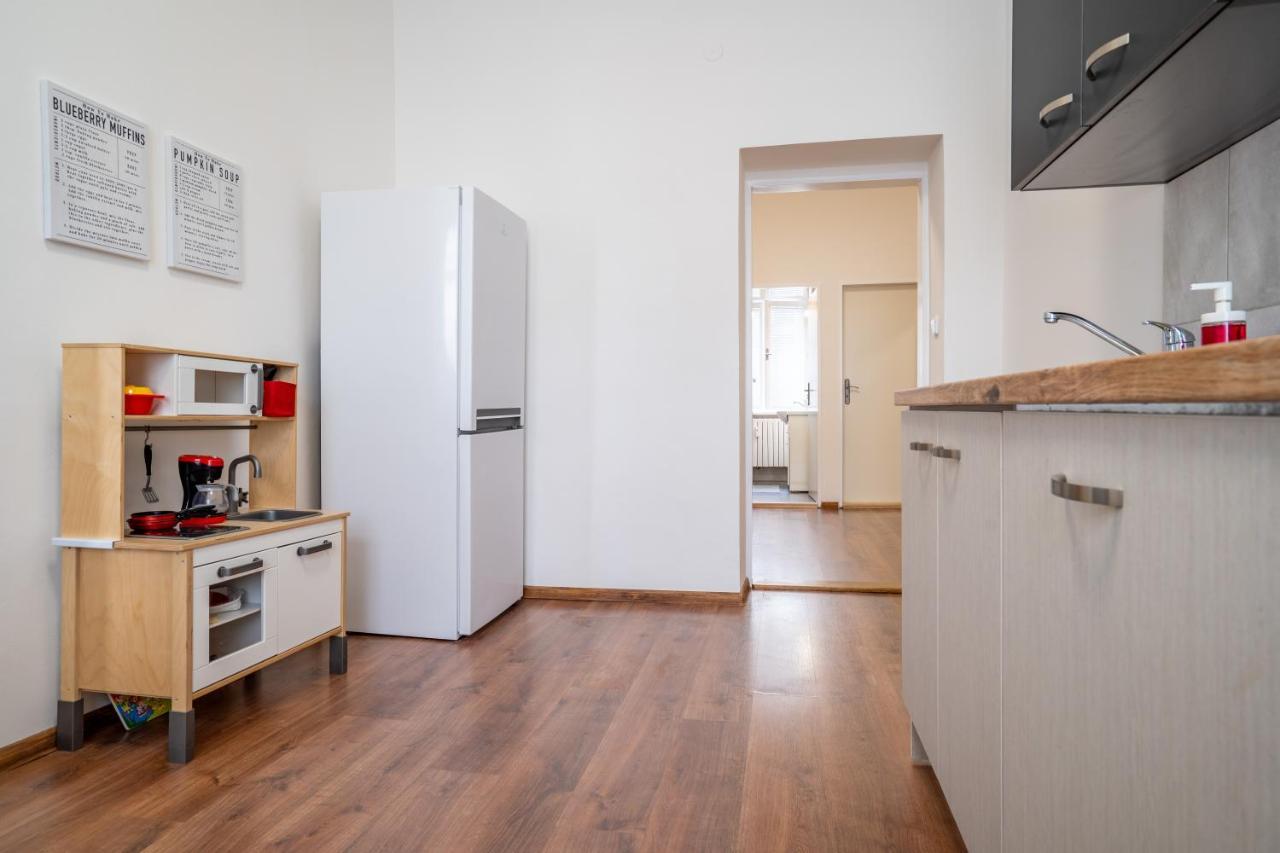 Family Apartment Ostrava Extérieur photo