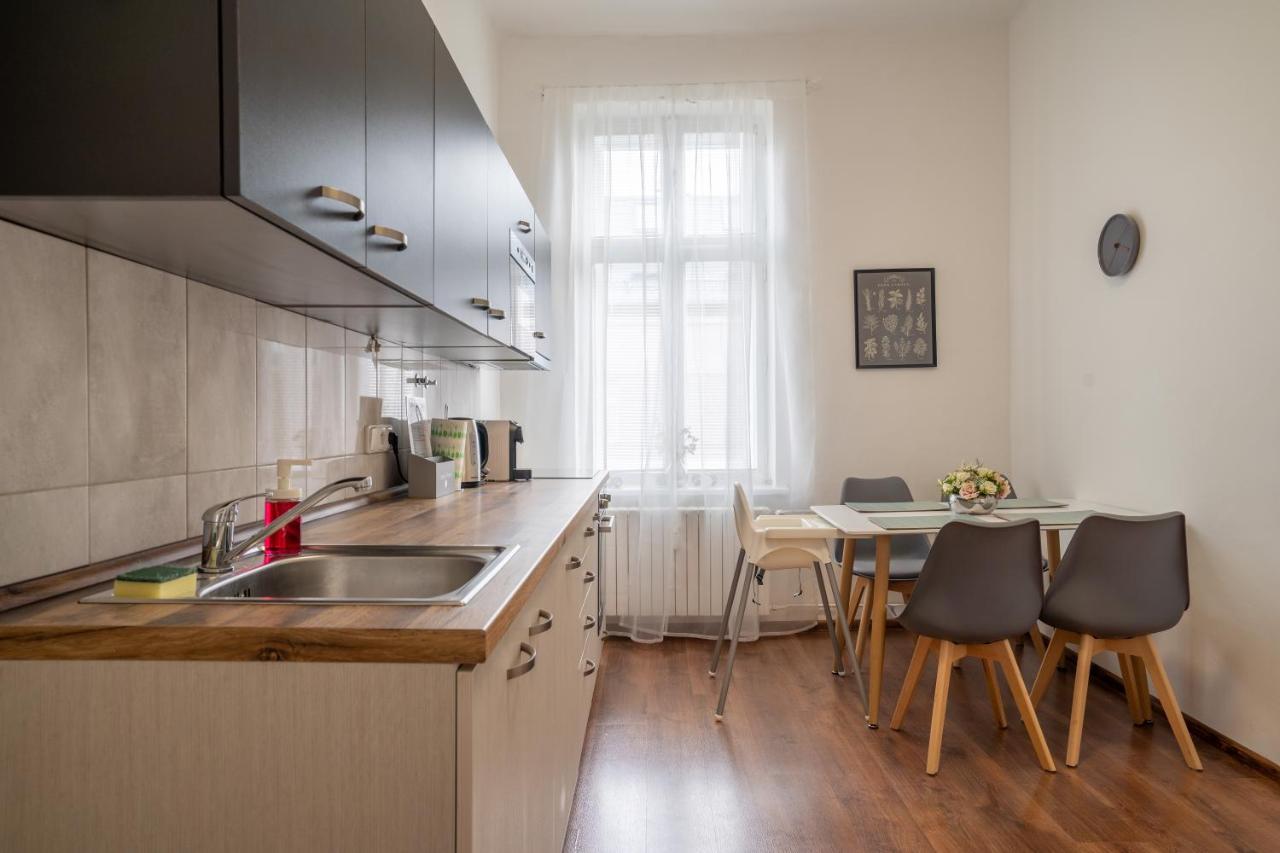 Family Apartment Ostrava Extérieur photo